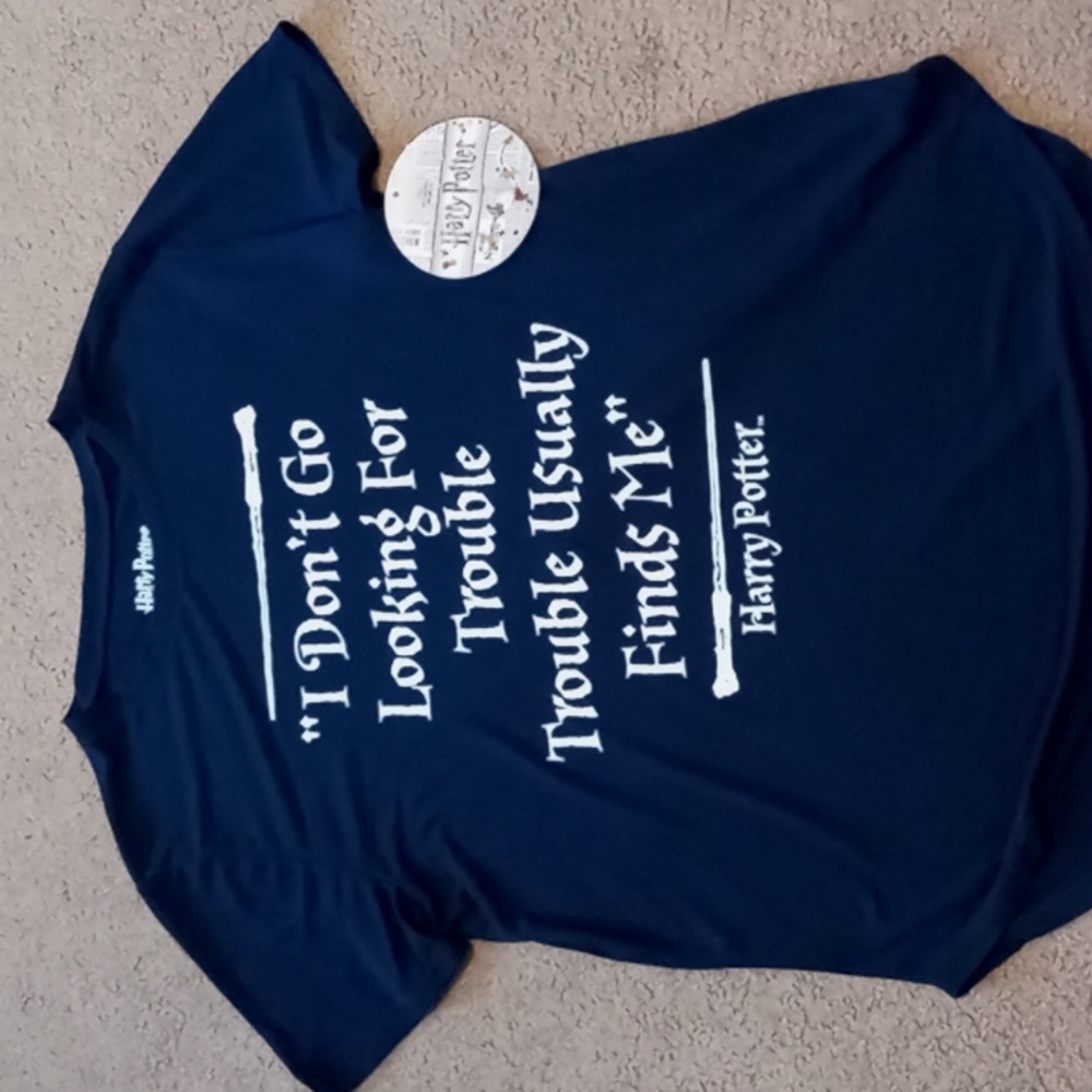 NWT Harry Potter navy tee. I don't go looking for trouble. Sz XL 15/17